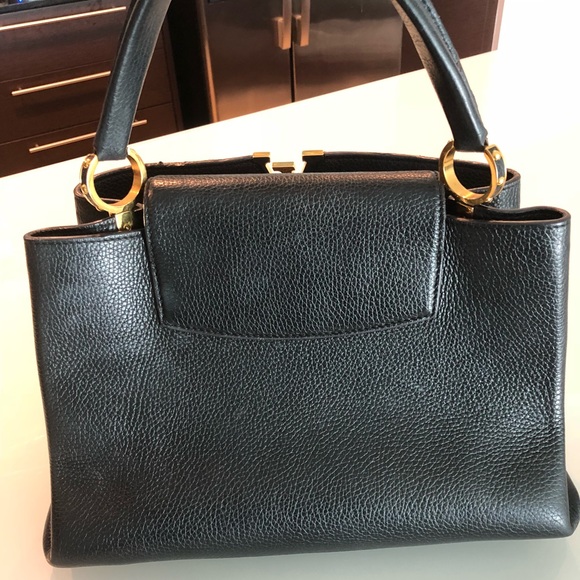 Authentic Louis Vuitton Capucines MM Black - Picture 5 of 8